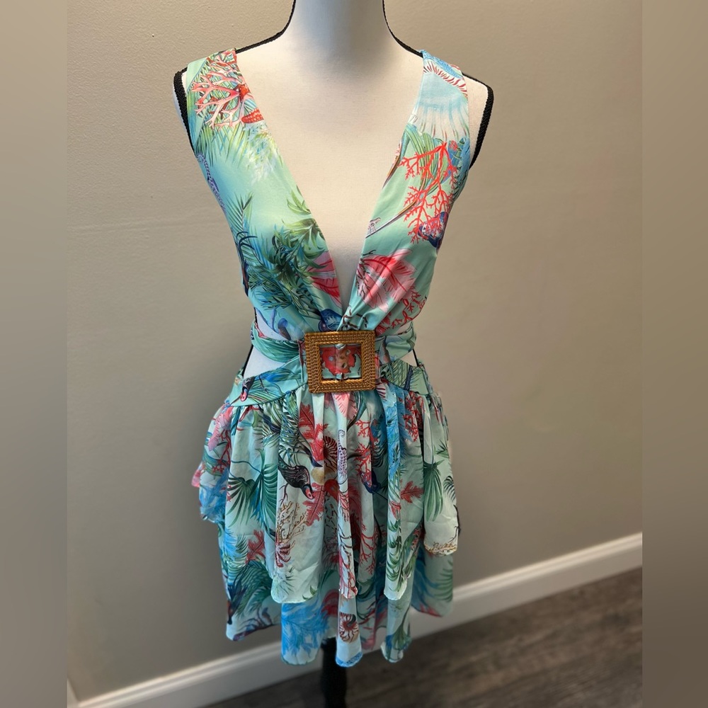 OHM Boutique- NWT Perfect Brunch Tropical open back dress size L